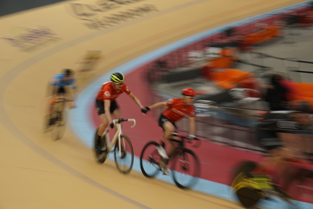 The racers have to periodically “tag” each other to swap places between fast and slow lanes. Imagine doing this...